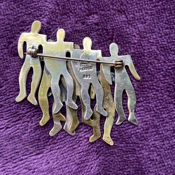 Silver Solidarity Pin - Picture 2 of 4